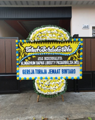 Papan Bunga Duka di Mustikasari