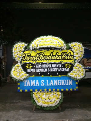 Papan Bunga Duka di Mustikasari